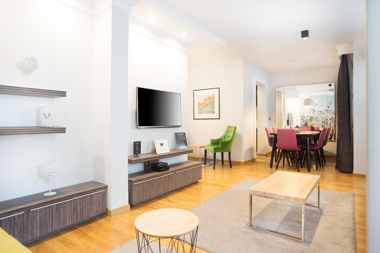 Feel Apartment